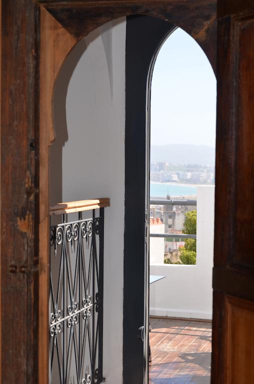 Tanger Chez Habitant Bed & Breakfast ภายนอก รูปภาพ