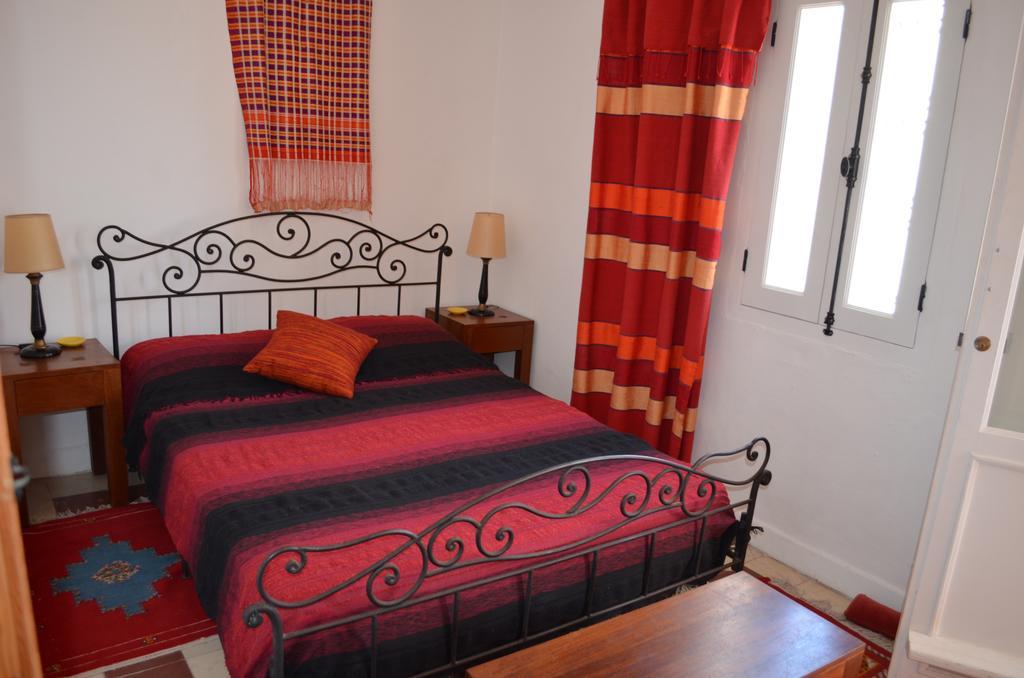 Tanger Chez Habitant Bed & Breakfast ภายนอก รูปภาพ